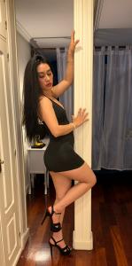 672051155: Chica busca chico en Madrid