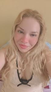 667496310: Chica busca chico en Barcelona