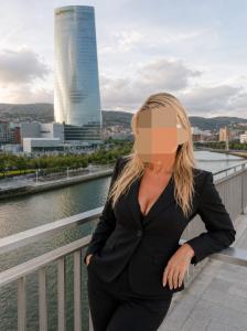 672959903: Chica busca chico en Cantabria