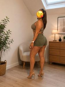 743035296: Chica busca chico en Valladolid