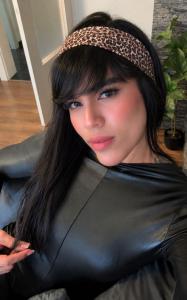664002834: Chica busca chico en Madrid