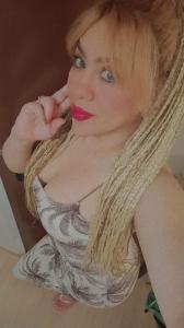 631767688: Chica busca chico en Barcelona