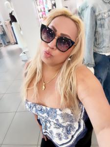 666396359: Transexual en León