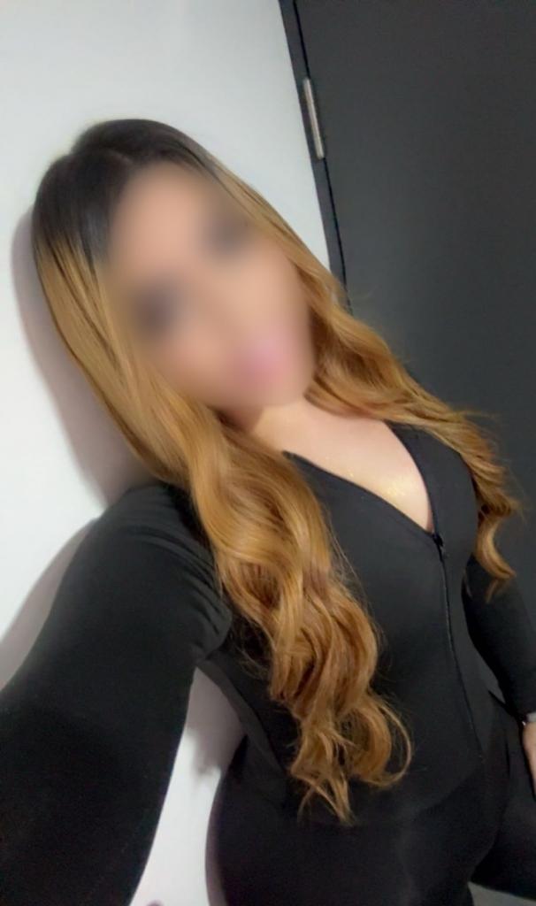 Chica busca chico en Granada: 