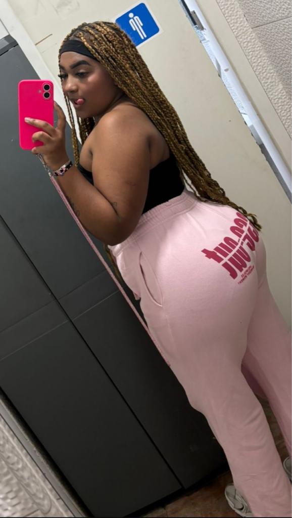 Chica busca chico en Sevilla: 