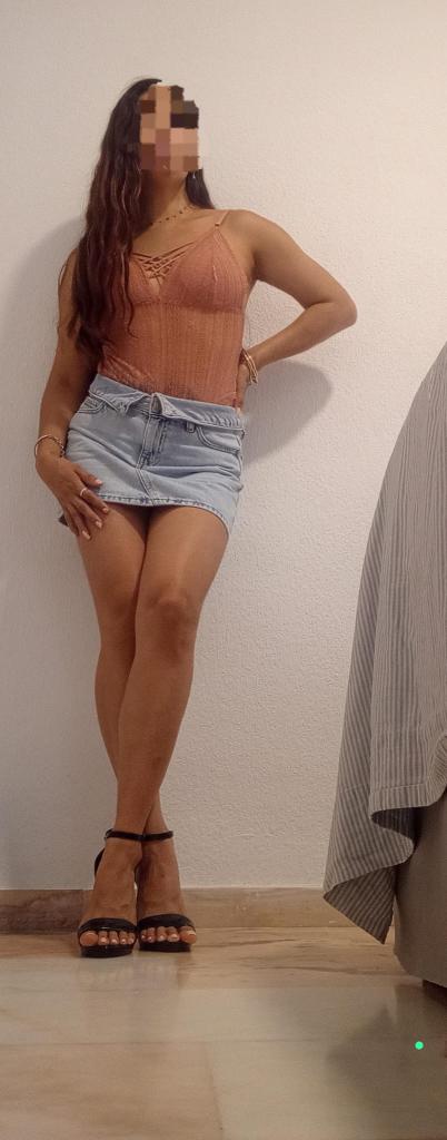 Chica busca chico en Almería: 