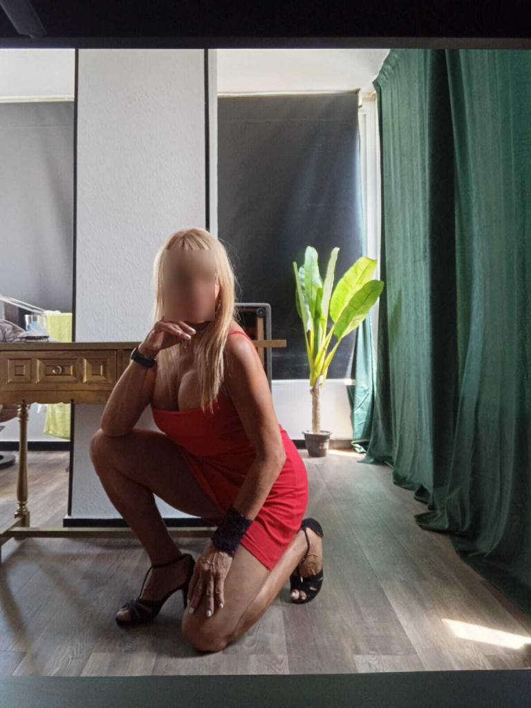 Chica busca chico en Alicante: 
