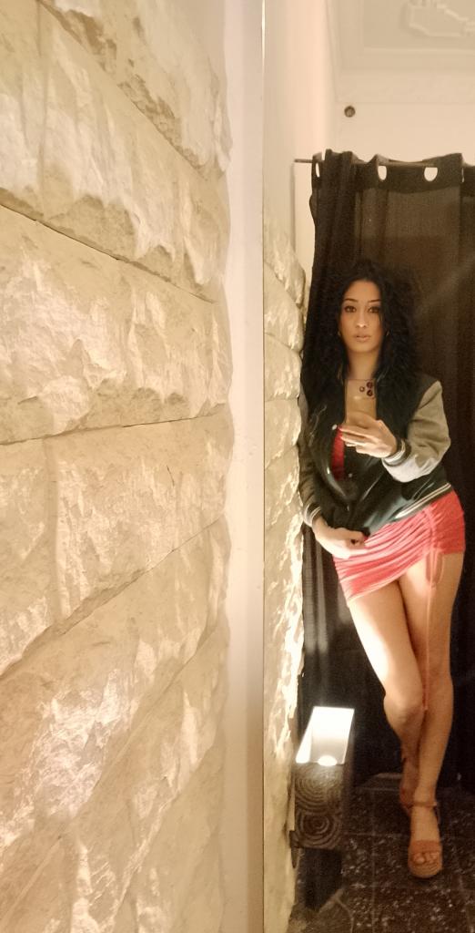 Chica busca chico en Valencia: 