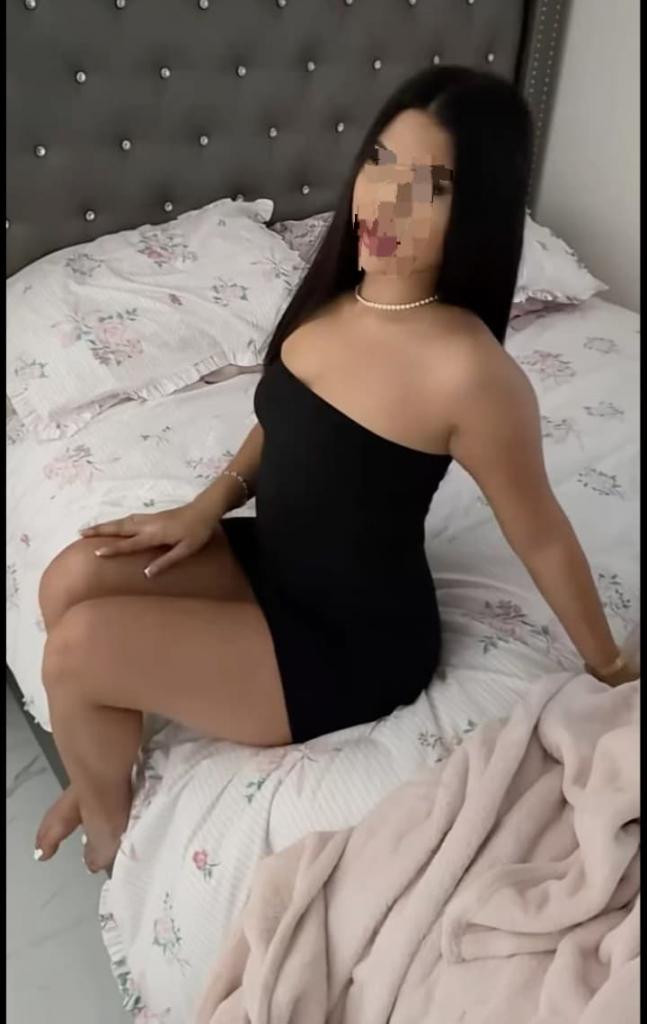 604178162: Chica busca chico en La Coruña