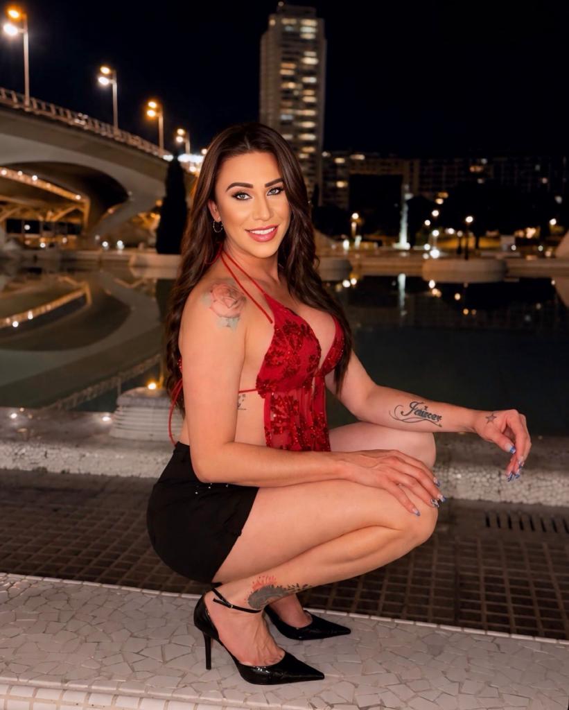 635303455: Transexual en Barcelona