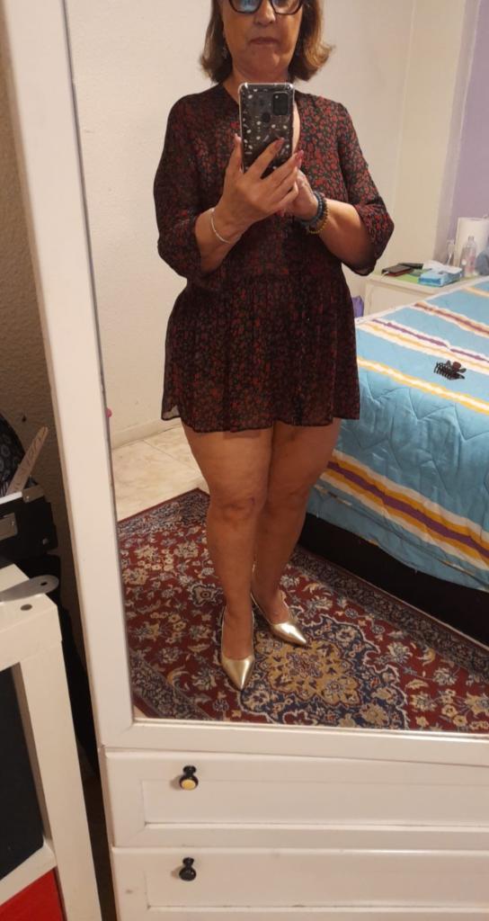 658681832: Chica busca chico en La Coruña