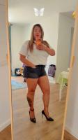 641373897: Chica busca chico en León