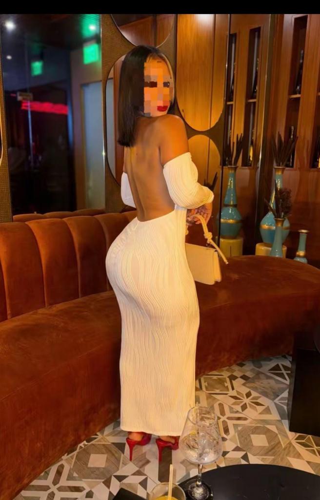 Chica busca chico en Almería: 