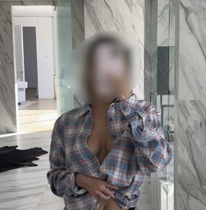 666907269: Chica busca chico en Barcelona