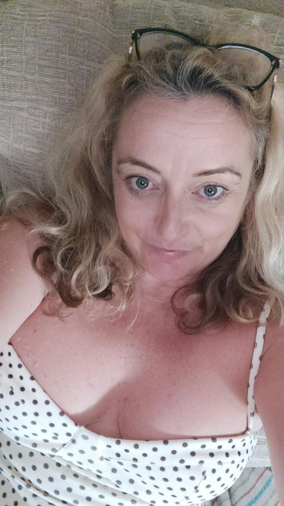 693928870: Chica busca chico en Alicante