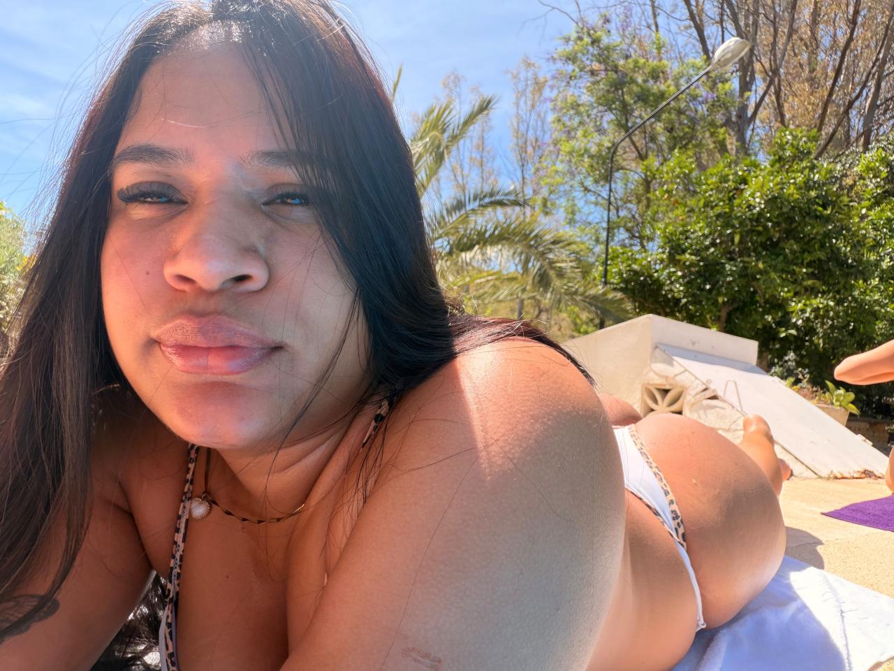 613716217: Chica busca chico en Málaga