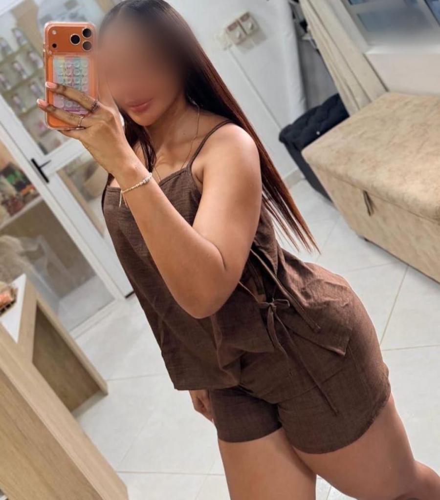 643859052: Chica busca chico en Cádiz