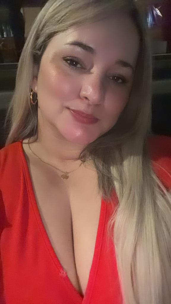 661767840: Chica busca chico en Madrid