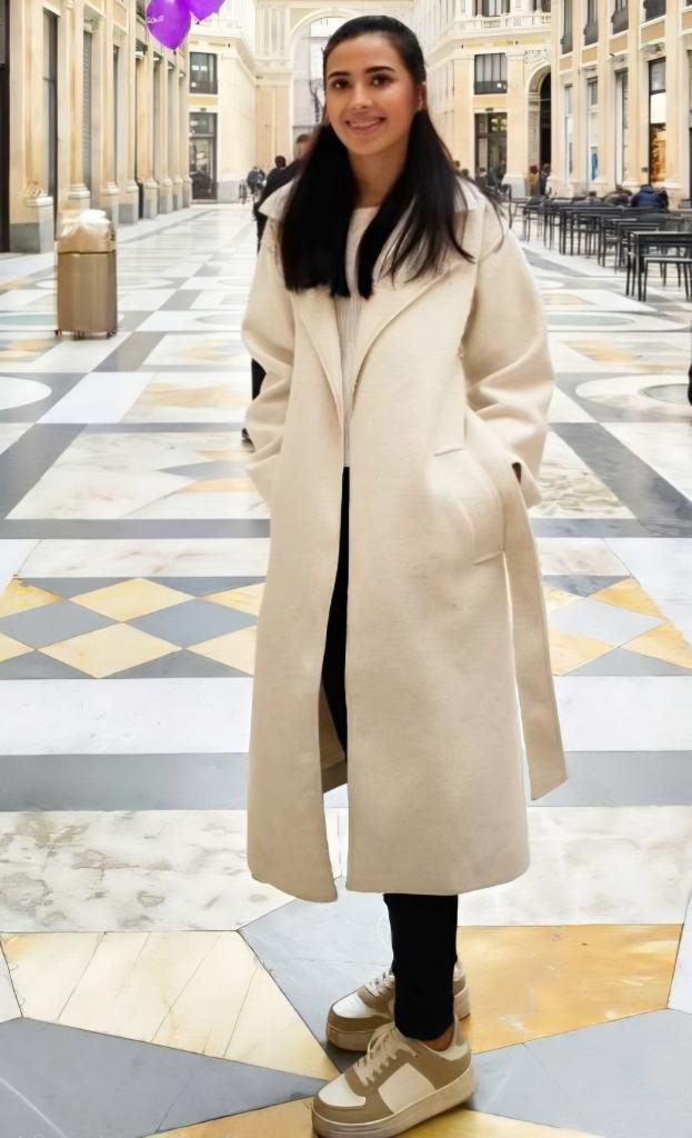 654429331: Chica busca chico en Madrid