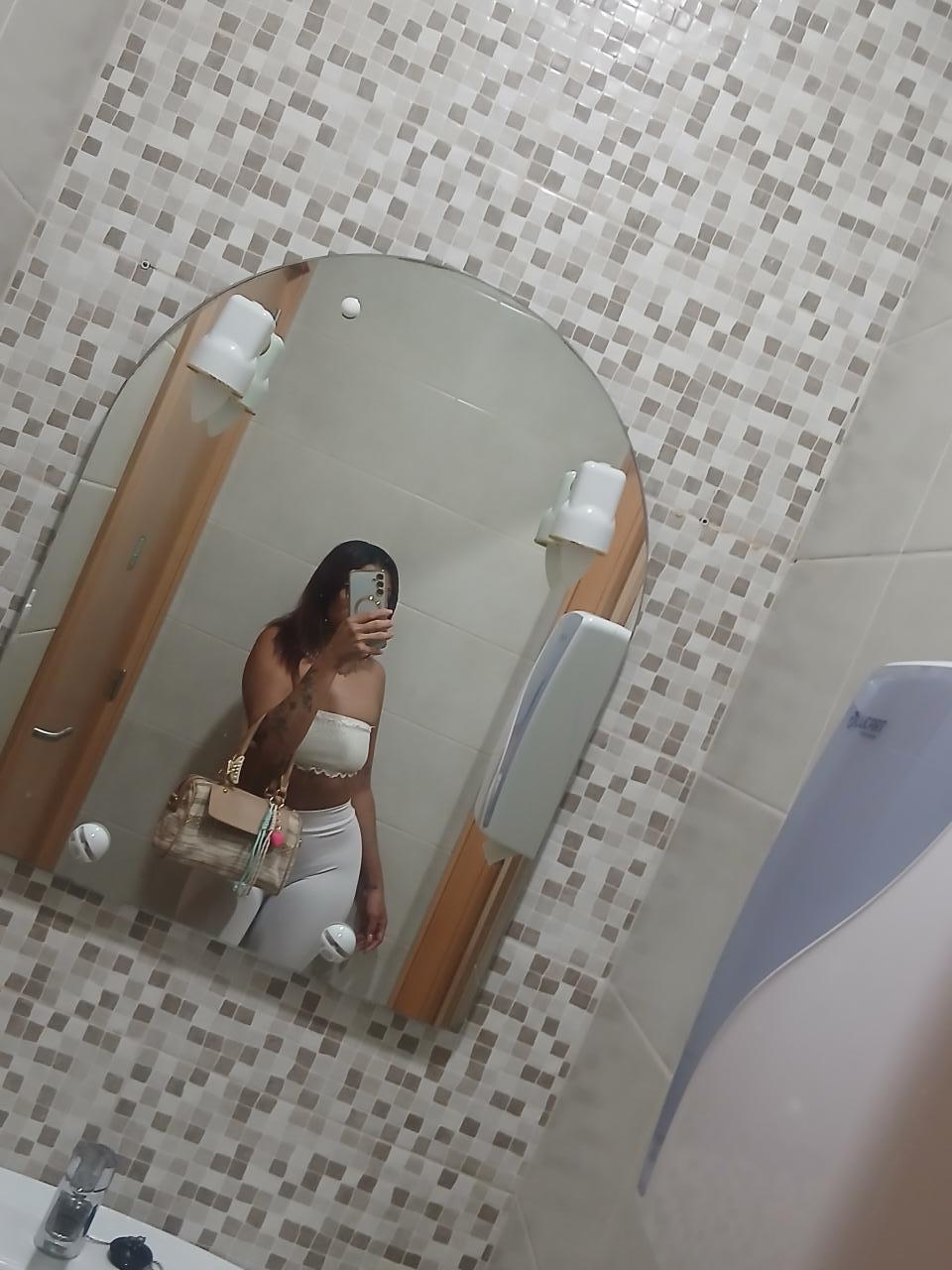 643145639: Chica busca chico en Zaragoza