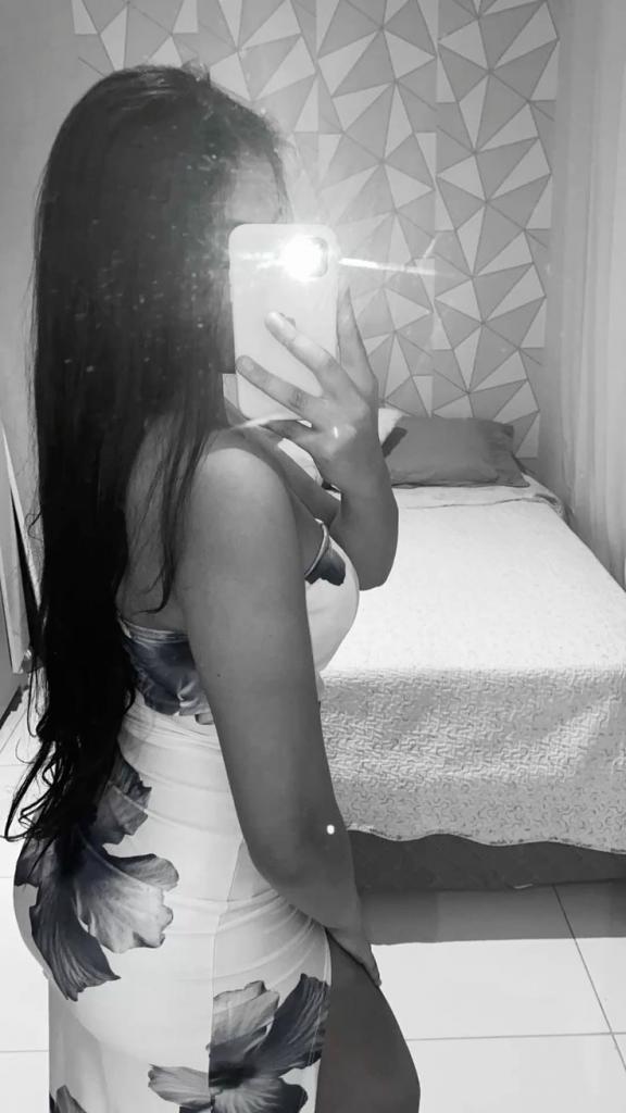 624286470: Chica busca chico en Murcia