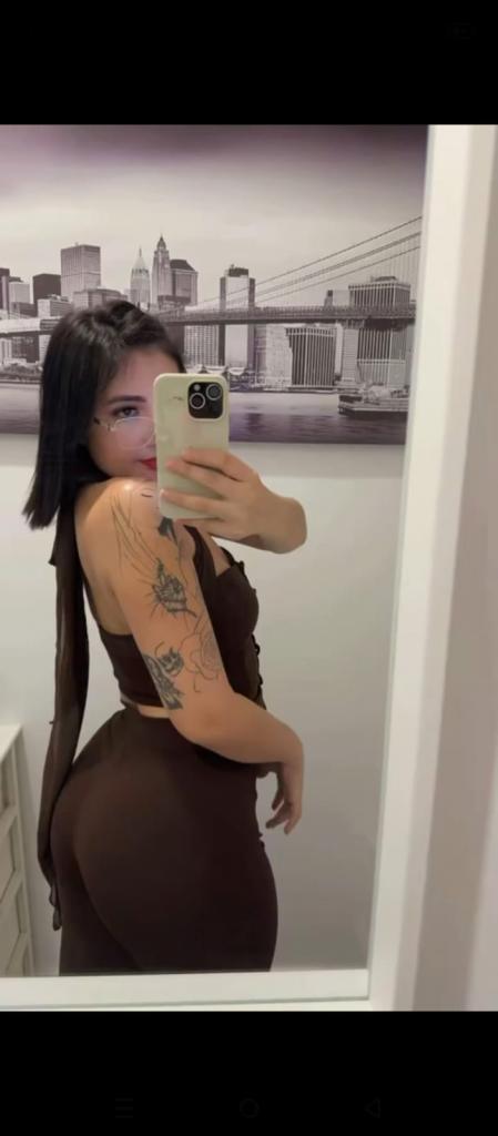 631188273: Chica busca chico en Madrid