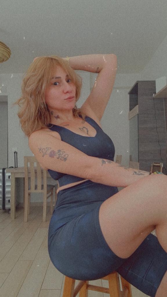 613320357: Chica busca chico en Murcia