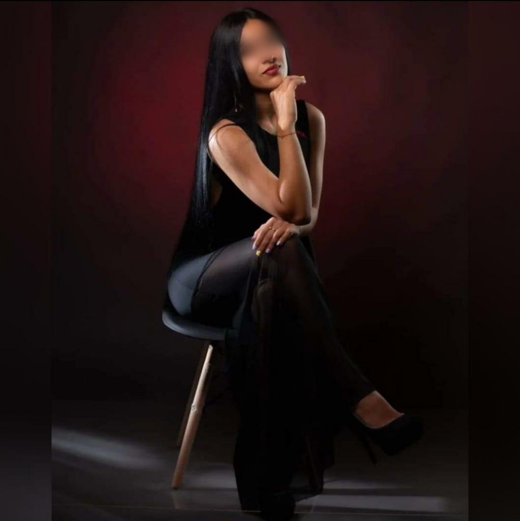 612448873: Chica busca chico en Madrid