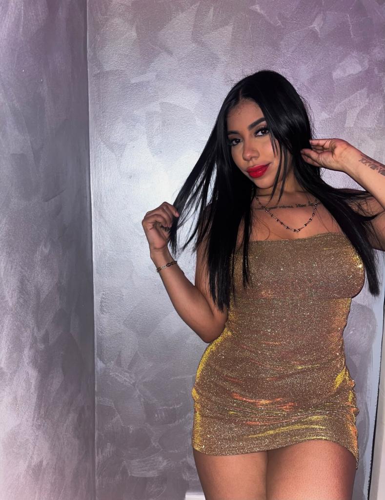 Chica busca chico en Almería: 