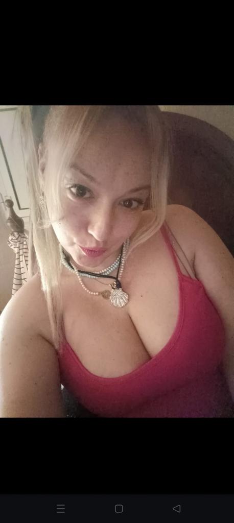 722504495: Chica busca chico en La Coruña