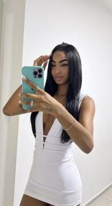 672808253: Chica busca chico en Madrid