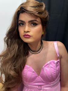677304964: Transexual en Barcelona