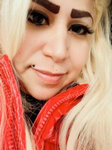 653974823: Chica busca chico en Navarra