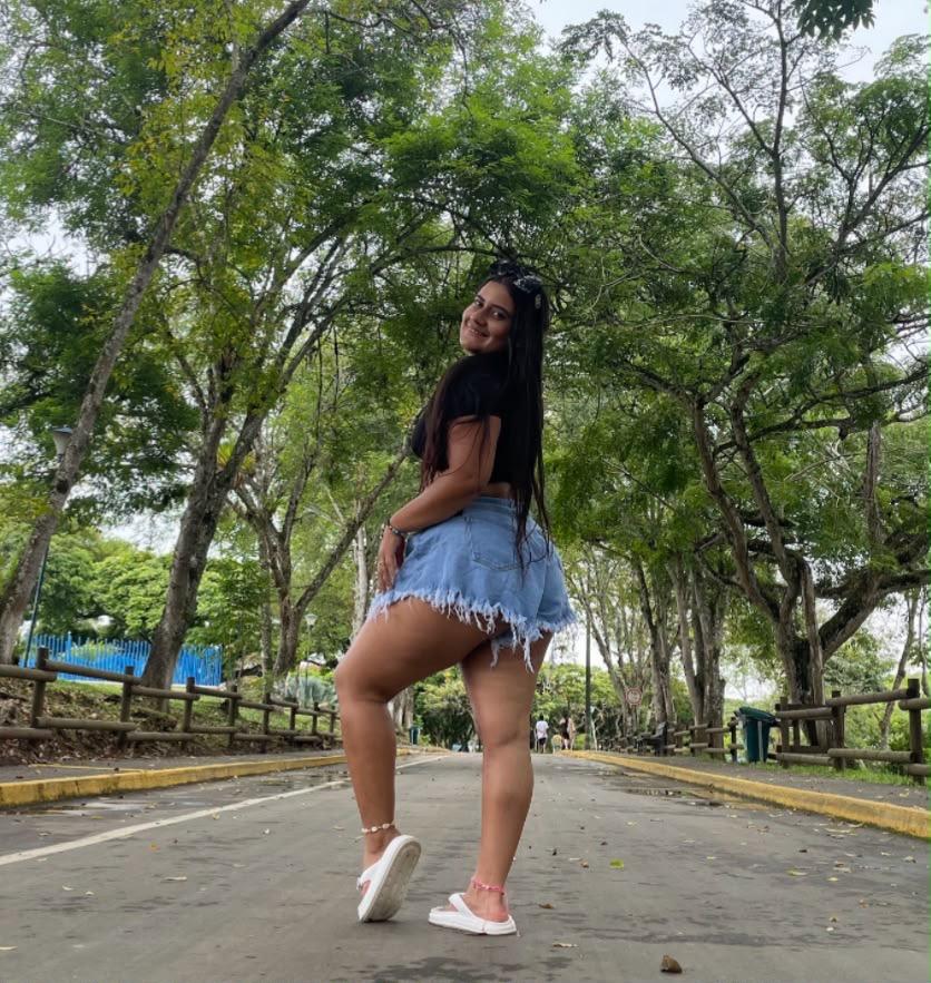 Chica busca chico en Mallorca: 