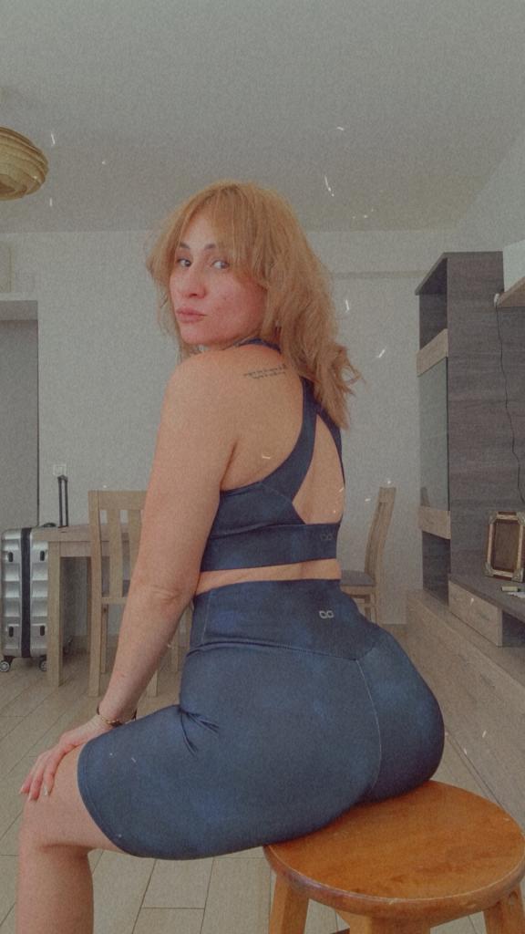 Chica busca chico en Granada: 