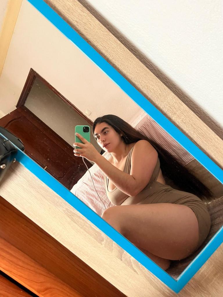 Chica busca chico en Tenerife: 