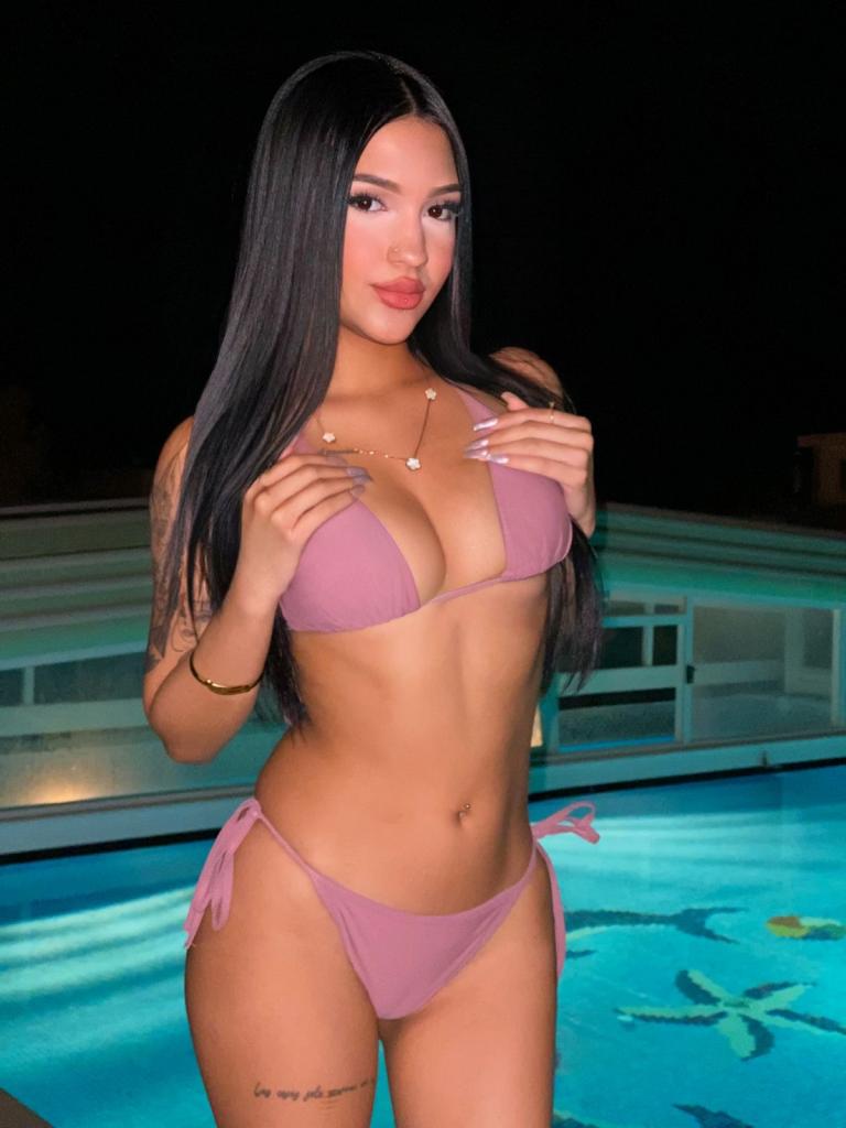 Chica busca chico en Ibiza: 