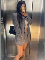 610048307: Chica busca chico en La Coruña