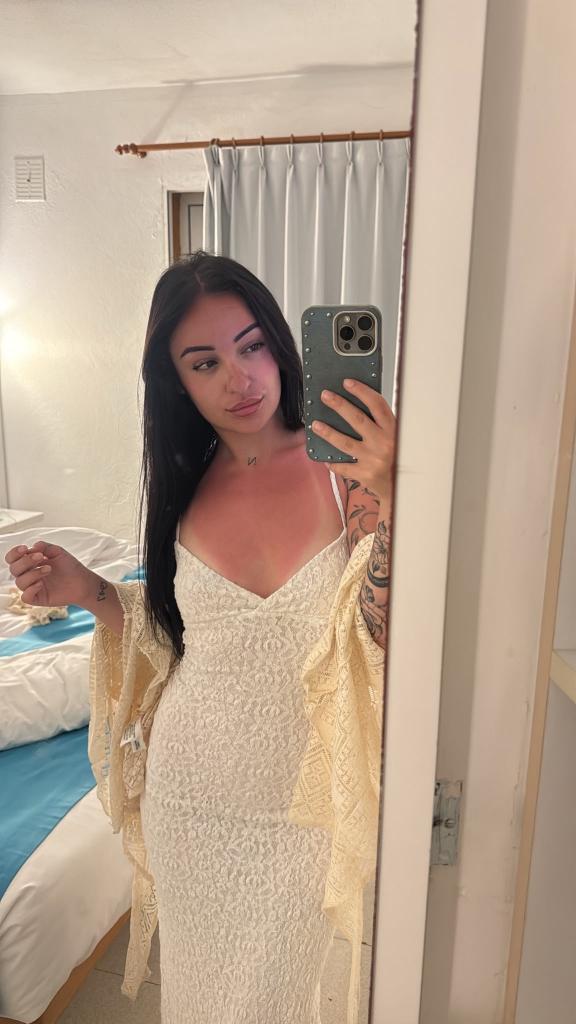 Chica busca chico en Ibiza: 