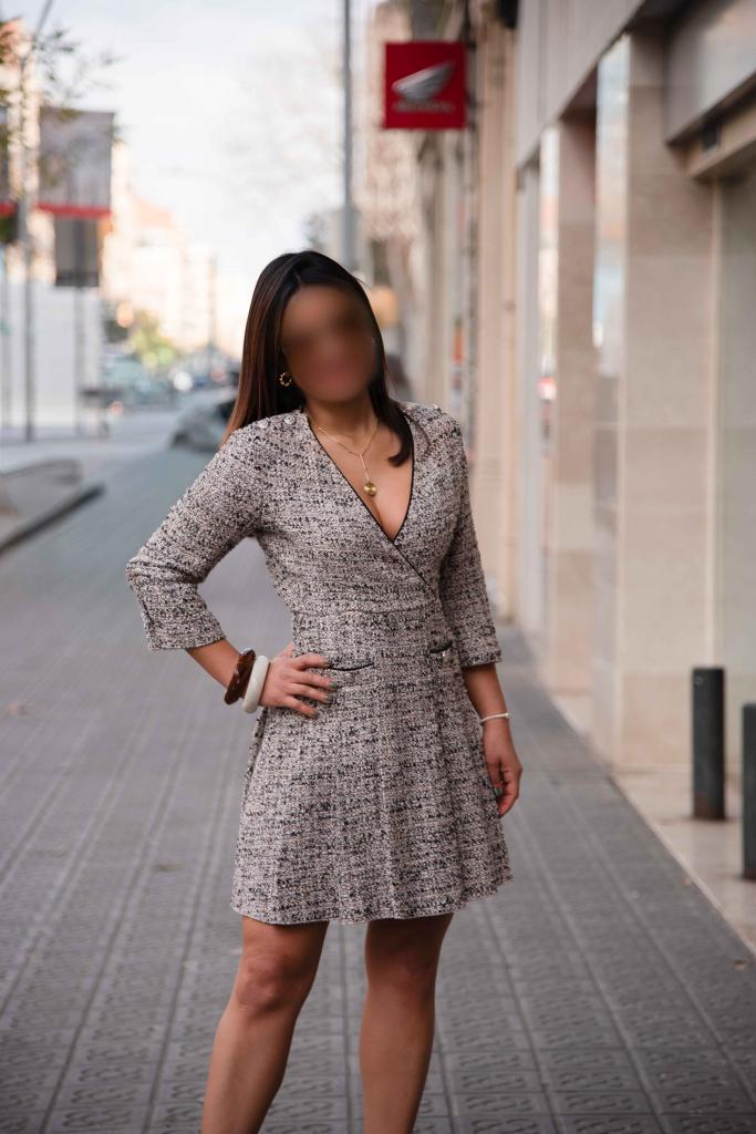 637739512: Chica busca chico en Barcelona