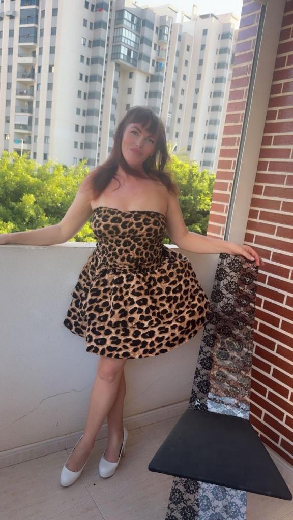 637947528: Chica busca chico en Alicante