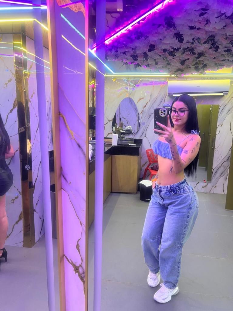 643523457: Chica busca chico en Zaragoza