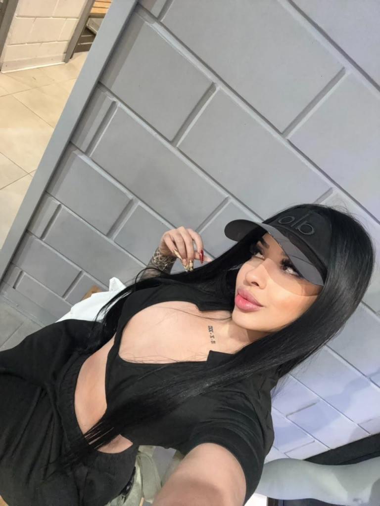 Chica busca chico en Granada: 
