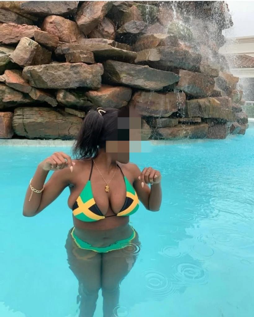 631907151: Chica busca chico en Barcelona