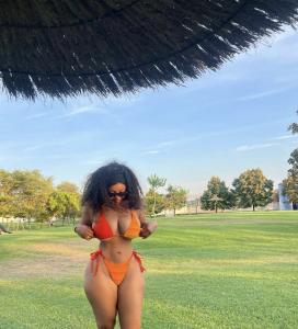 631045978: Chica busca chico en Zaragoza