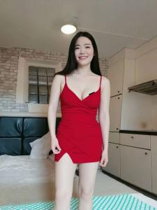 688141883: Chica busca chico en Barcelona
