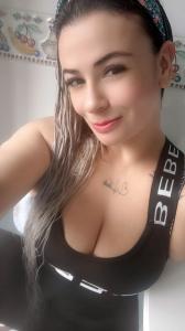631164144: Chica busca chico en Barcelona
