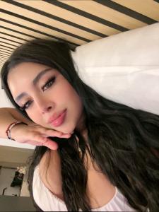 613609525: Chica busca chico en Málaga
