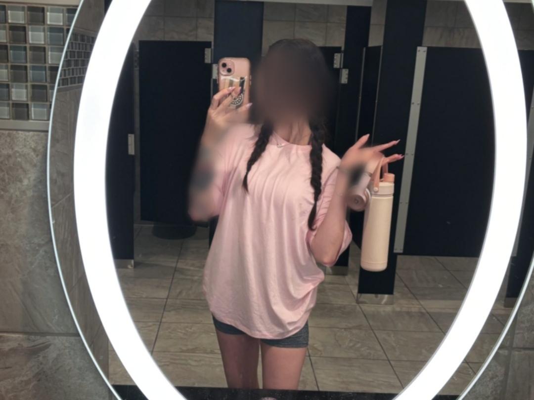 610781540: Chica busca chico en Málaga