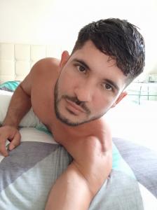 Chico busca chica en Valencia: 